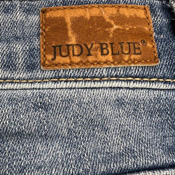 Judy Blue Relaxed Fit Ankle Jeans Raw Hem Mid Rise JB82222 Medium Wash Size 7/28 - Picture 8 of 11